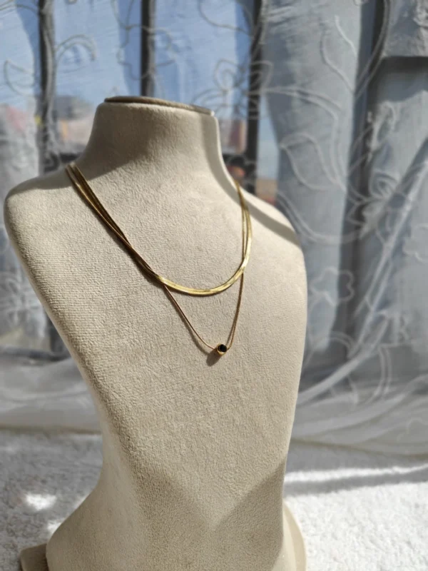 SNAKE DOUBLE LAYER STUD BLACK NECKLACE - Image 3