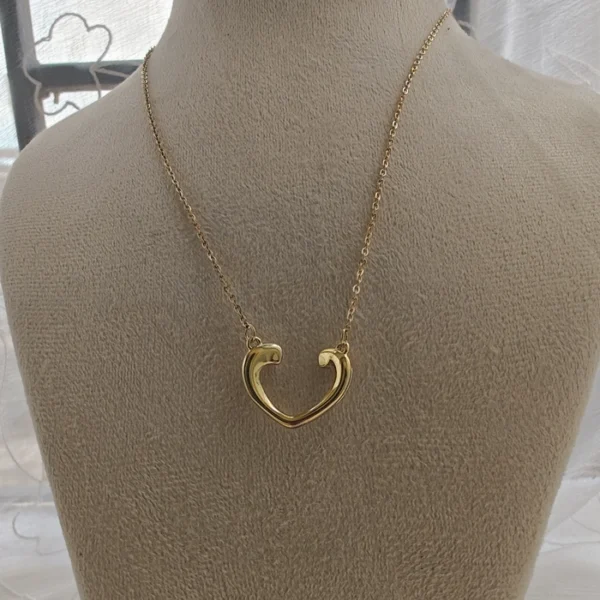 PARIS BIG HEART NECKLACE - Image 2