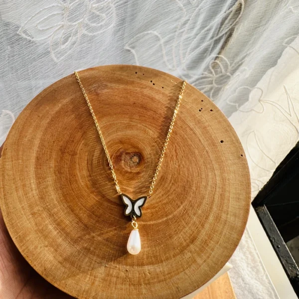 ANNABELLE BUTTERFLY DROP NECKLACE - Image 3