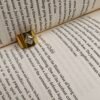 Skarra "Goldframe Crest" Bold Square Ring
