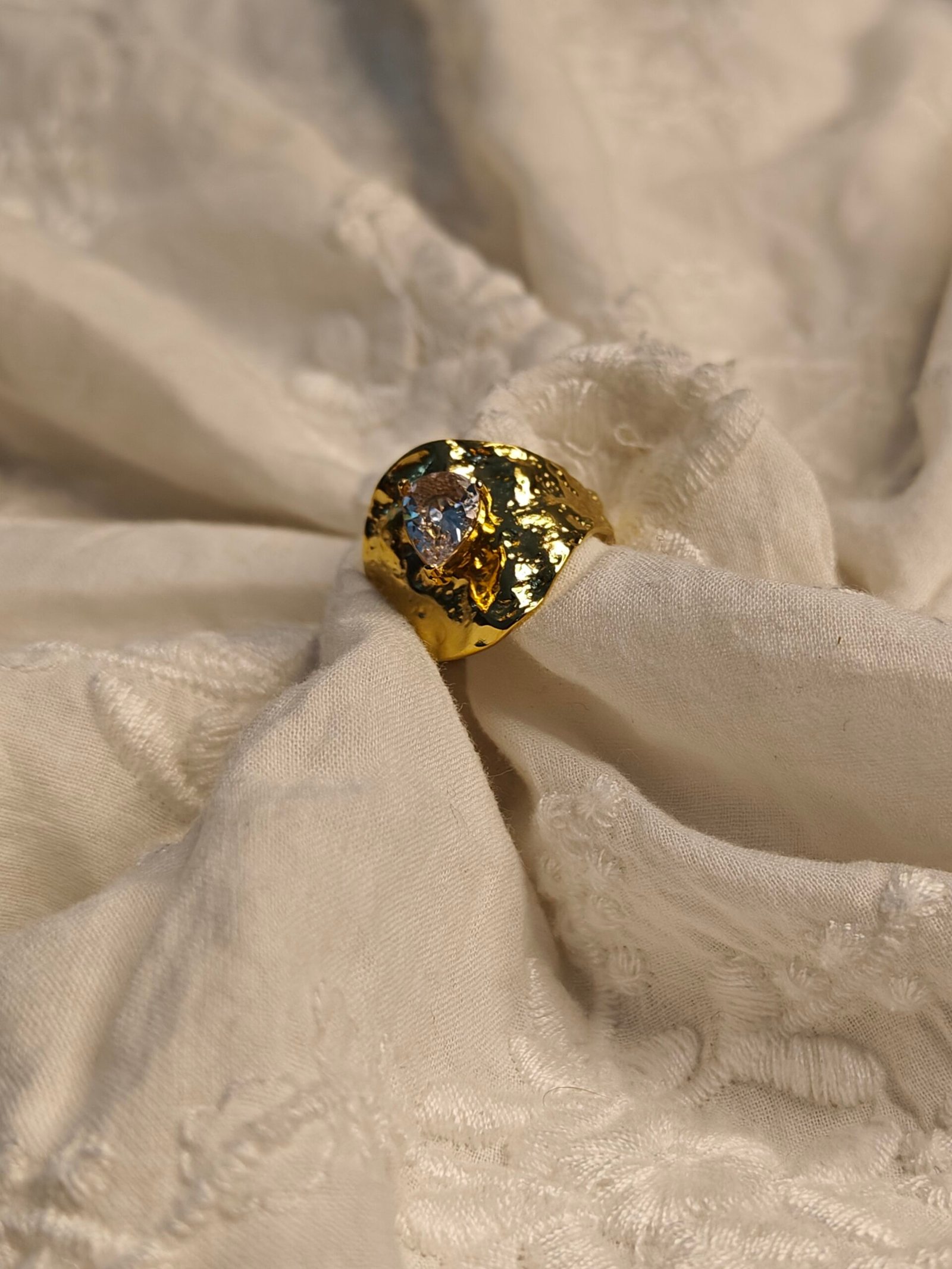 The Terra Ring – Textured Gold with Crystal Heart
