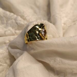 The Orbit Ring – Sculptural Gold Statement with Crystal Core